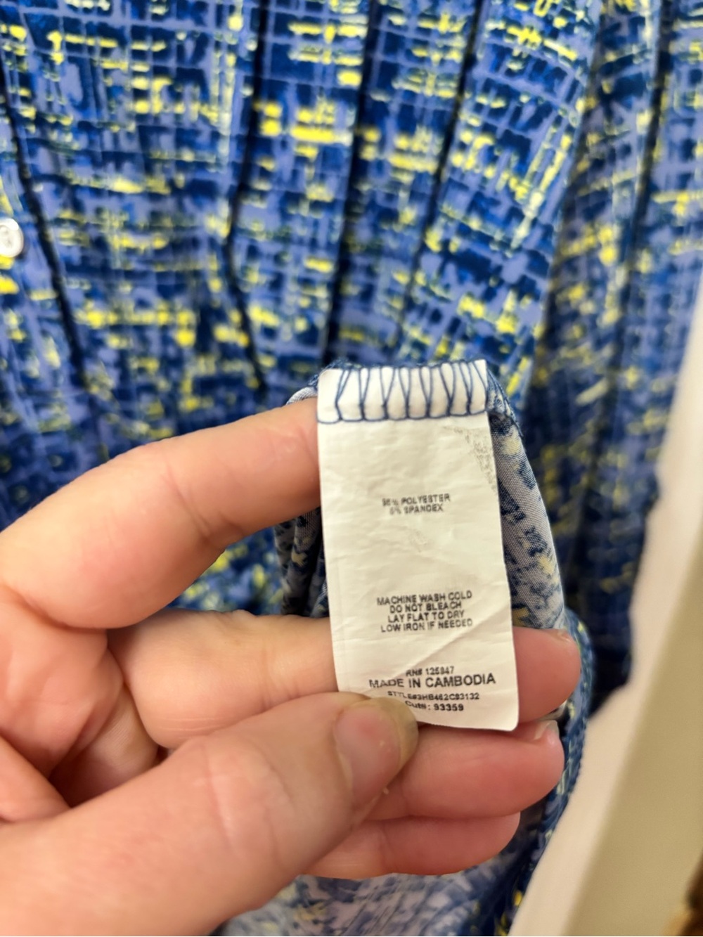 Cocomo Plus Size 1X Blue Abstract Print Roll Tab Sleeve Henley Tunic Blouse Top - Picture 6 of 7